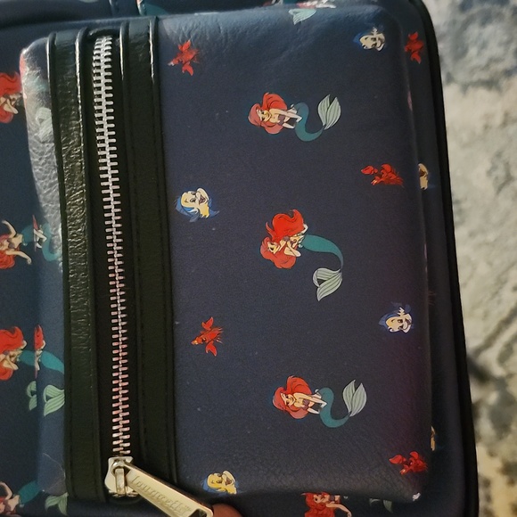 Loungefly mini backpack Little Mermaid - Picture 3 of 7